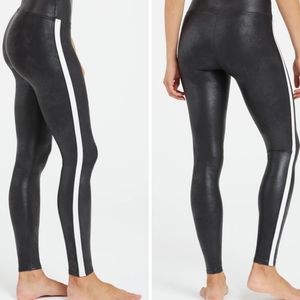 Spanx faux leather side stripe leggings black small
